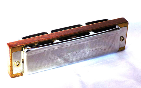 Hohner Blue Midnight, Cross Harp Reed Plates, Key of B, Leopardwood Comb