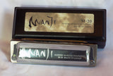 Suzuki Manji, Key of C, Copper Brown Pearl Polyester Composite Comb