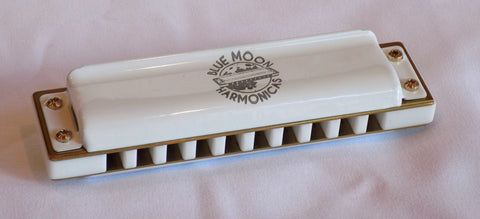Hohner Marine Band Crossover, Key of C, Glacier White Dupont™ Corian®  Comb, White Powder Coated Covers