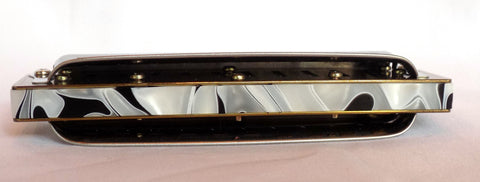 Suzuki Manji, Key of F#, Dalmatian Fancy Acrylic Comb